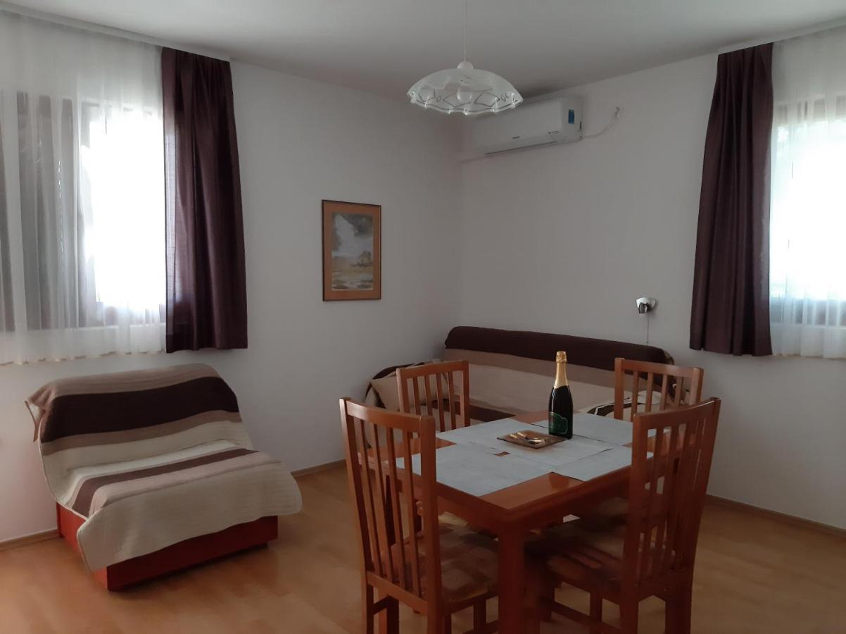 Apartments Agrijan マスレニツァ エクステリア 写真