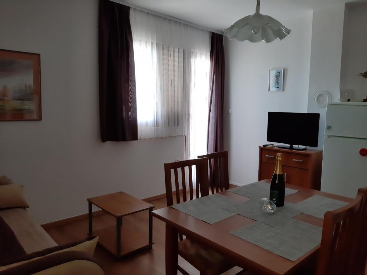 Apartments Agrijan マスレニツァ エクステリア 写真