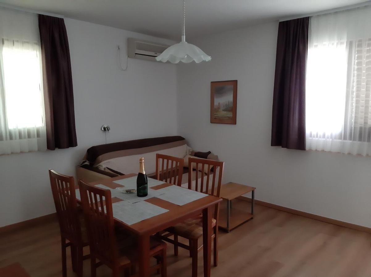 Apartments Agrijan マスレニツァ エクステリア 写真