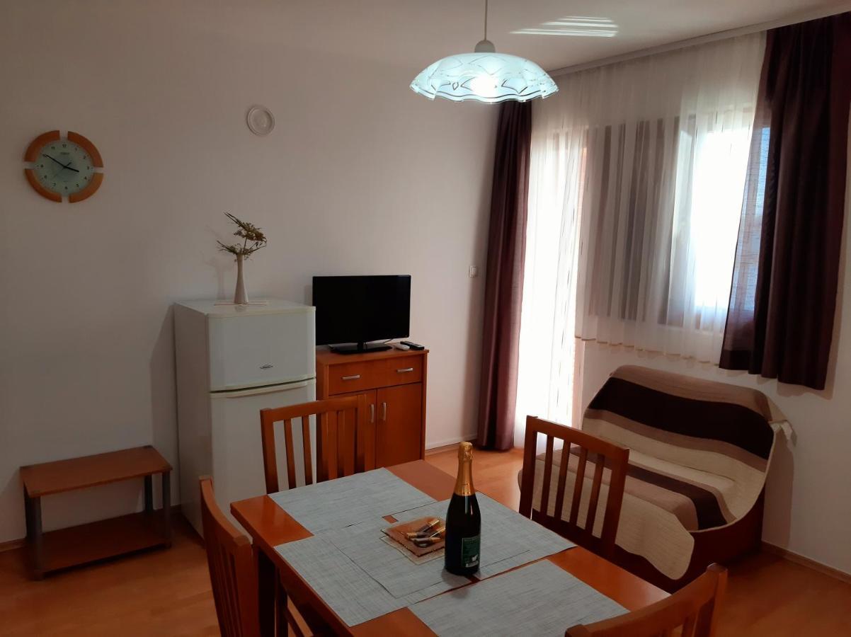 Apartments Agrijan マスレニツァ エクステリア 写真